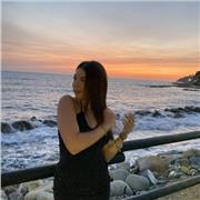 Salve sono Elisa ho 18 anni e mi sono appena diplomata presso il liceo classico Ugo Foscolo di Albano con la votazione di 97/100; a settembre inizierò il corso laurea in economia in inglese presso l'università Tor Vergata di Roma.
Sto studiando per compl